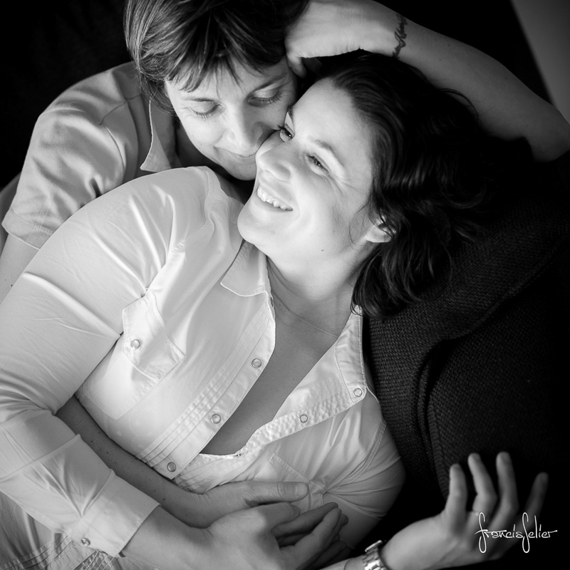 Francis Selier photographe portrait de couple de femmes noir et blanc Poitou-Charentes (1 sur 6)