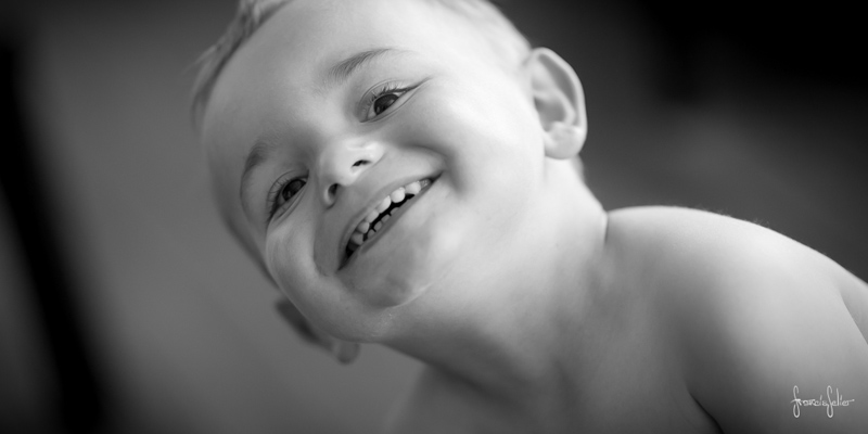 photo_famille_portrait_noir_blanc_enfant_enceinte